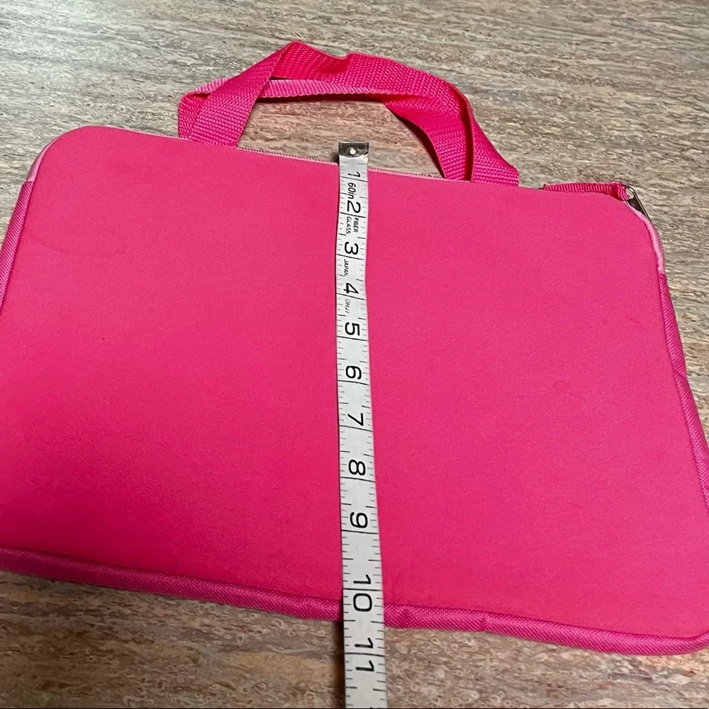 Disney’s Minnie Mouse neoprene laptop sleeve